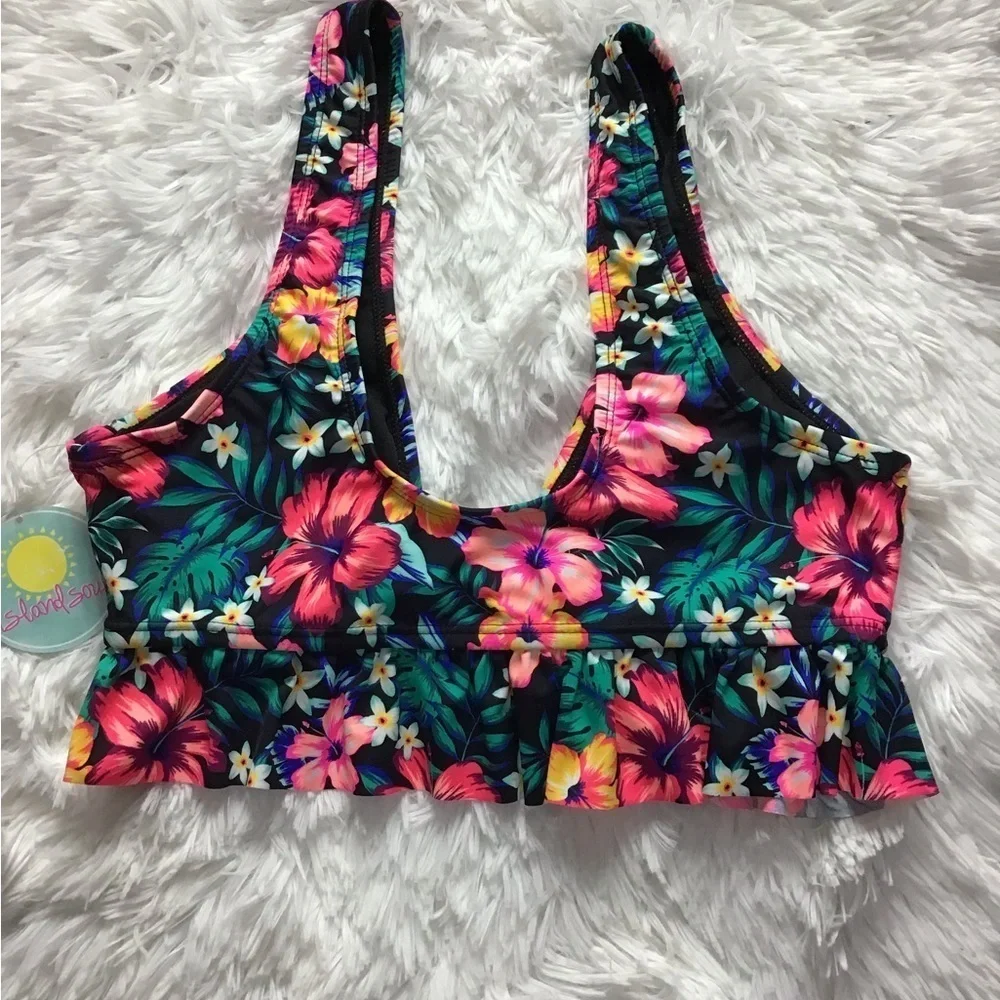 Woman’s Soul Island Swim Top